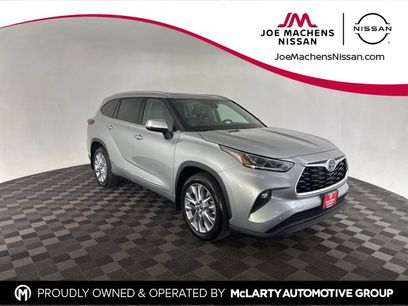 Used 2022 Toyota Highlander Limited