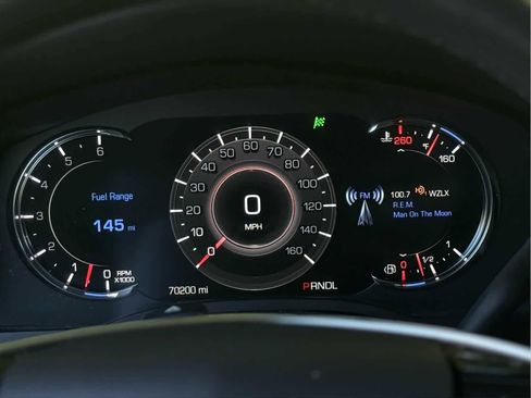 Used 2020 Cadillac Escalade Premium Luxury image 21