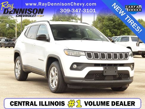 Used 2024 Jeep Compass Latitude AWD/4WD image 1