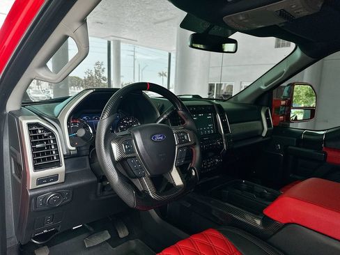 Used 2019 Ford F450 Lariat w/ Lariat Value Package AWD/4WD image 9