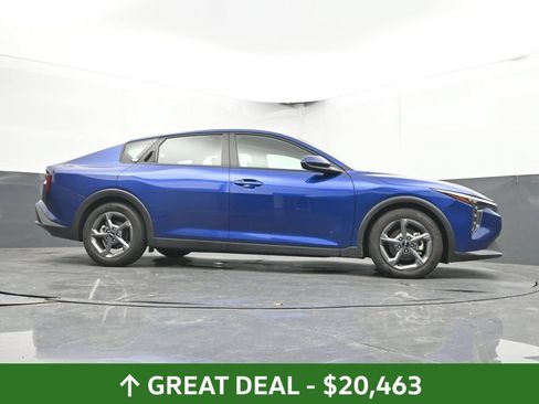 Used 2025 Kia K4 FWD image 43