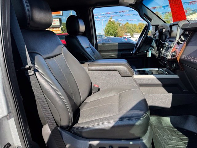 Used 2016 Ford F250 Lariat w/ Lariat Interior Package AWD/4WD image 14