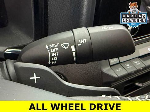 Used 2025 Toyota Camry SE w/ Convenience Package image 14