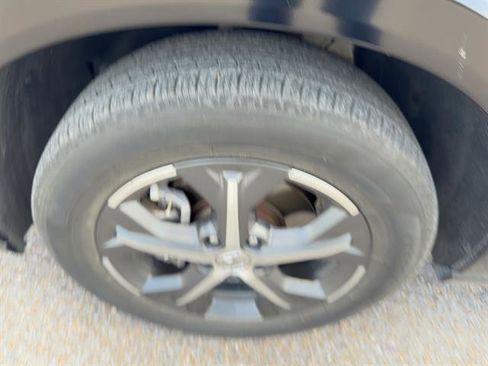 Used 2024 Honda HR-V EX-L image 6