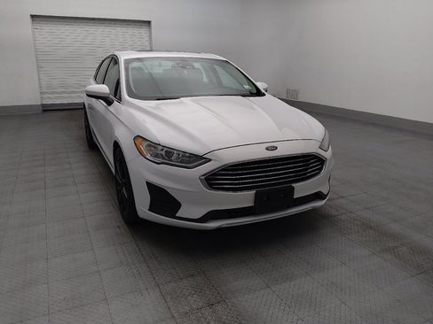 Used 2020 Ford Fusion SE FWD image 14
