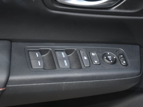 Used 2024 Honda CR-V Sport image 11