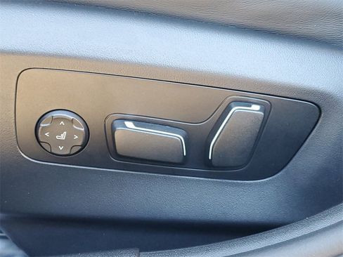 Used 2025 BMW M5 Base w/ Executive Package image 29