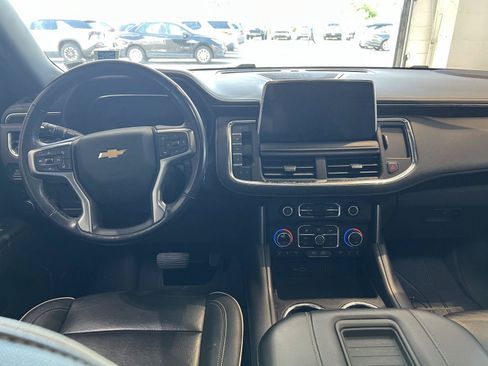 Used 2023 Chevrolet Tahoe Premier AWD/4WD image 16