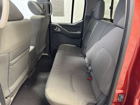 Used 2016 Nissan Frontier SV w/ SV Value Truck Package AWD/4WD image 13