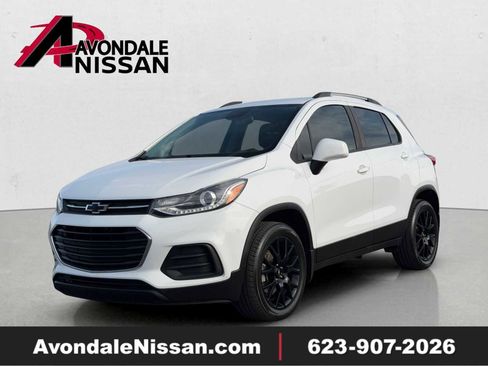 Used 2021 Chevrolet Trax LT w/ Driver Confidence Package AWD/4WD image 1