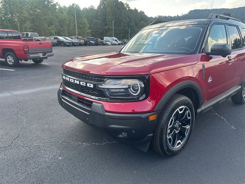 New 2025 Ford Bronco Sport Outer Banks w/ Outer Banks Tech Package+ image 10
