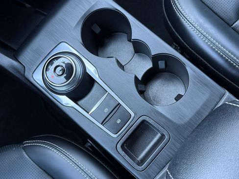 Used 2025 Ford Escape Platinum image 26