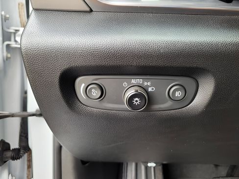 Used 2020 Chevrolet Traverse RS image 14