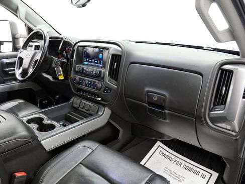 Used 2019 Chevrolet Silverado 2500 LTZ w/ Duramax Plus Package image 18