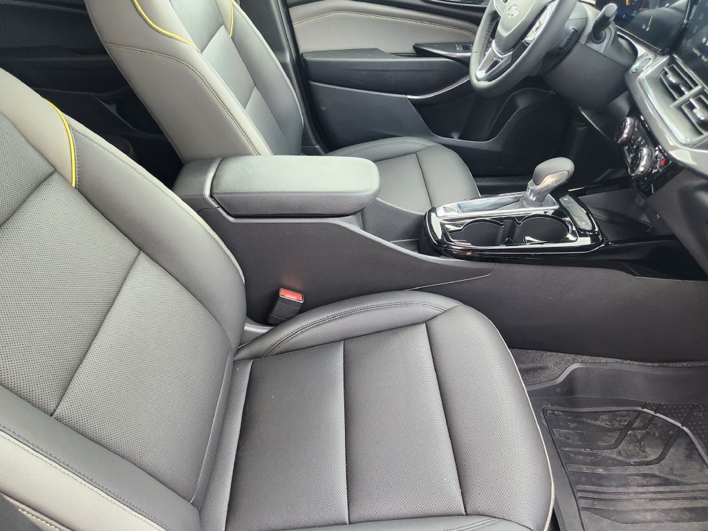 New 2026 Chevrolet Trax ACTIV w/ Sunroof Package FWD image 12