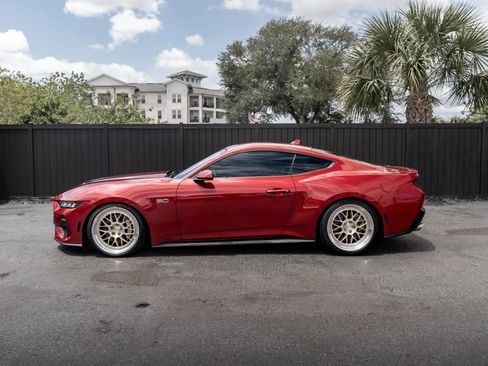 Used 2024 Ford Mustang GT Premium RWD image 7