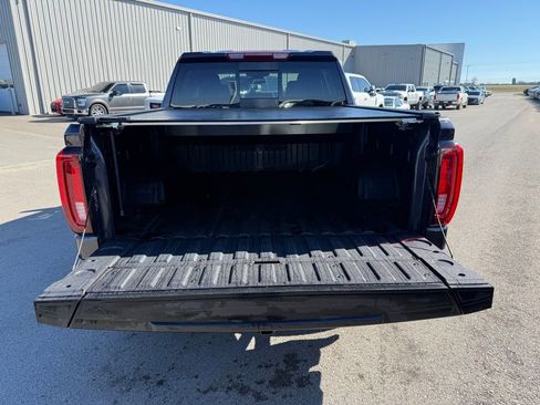 Used 2025 GMC Sierra 1500 SLT w/ SLT Premium Plus Package image 21