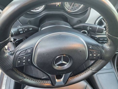 Used 2015 Mercedes-Benz GLA 250 4MATIC image 37