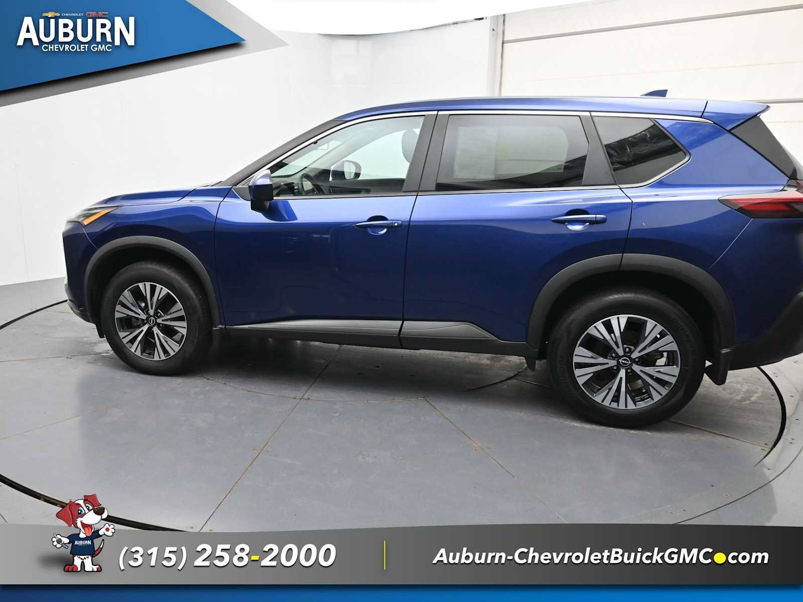 Used 2023 Nissan Rogue SV AWD/4WD image 19