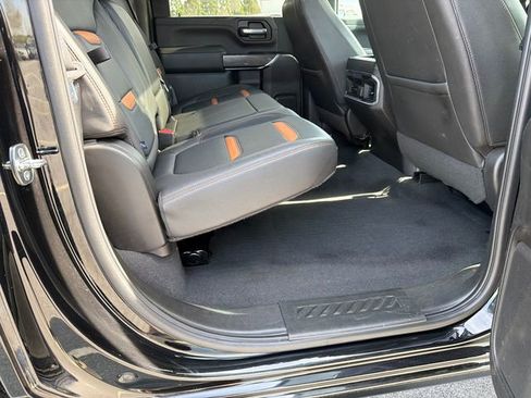 Used 2022 GMC Sierra 2500 AT4 w/ AT4 Premium Plus Package image 15
