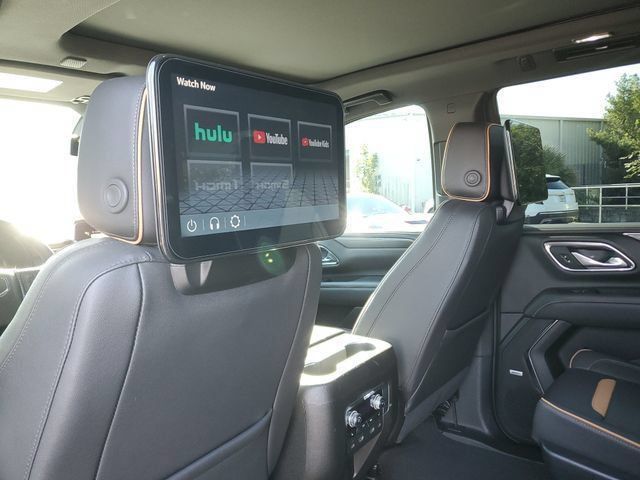 Used 2023 GMC Yukon AT4 w/ AT4 Premium Package AWD/4WD image 15