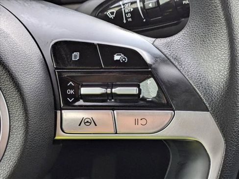 Used 2023 Hyundai Santa Cruz SEL image 15