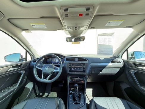 Certified 2023 Volkswagen Tiguan SE w/ Panoramic Sunroof Package image 6