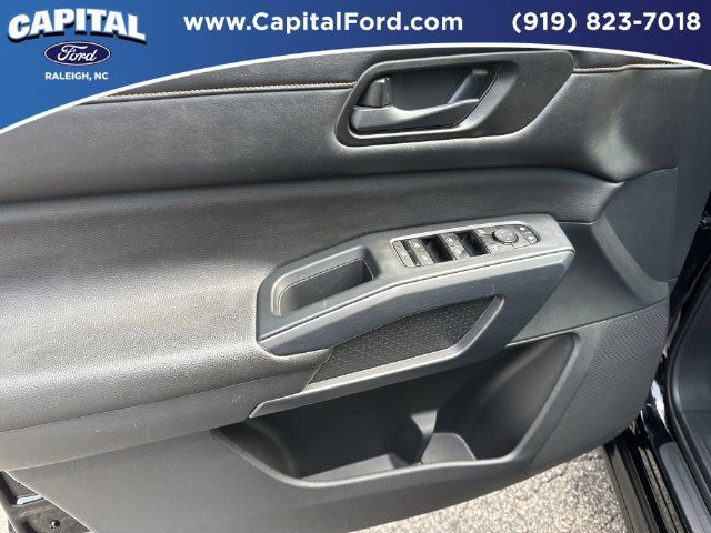 Used 2023 Nissan Pathfinder Rock Creek AWD/4WD image 20