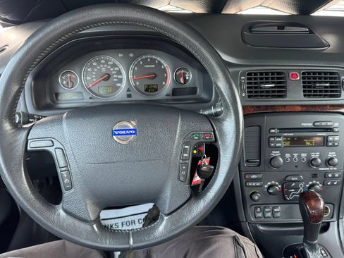 Used 2004 Volvo S80 2.5T AWD/4WD image 23
