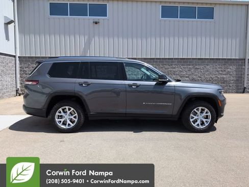 Used 2021 Jeep Grand Cherokee L Limited AWD/4WD image 2