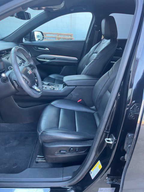 Used 2022 Cadillac XT4 Premium Luxury w/ Cold Weather Package FWD image 12