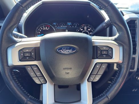 Used 2019 Ford F150 Lariat w/ Trailer Tow Package image 19