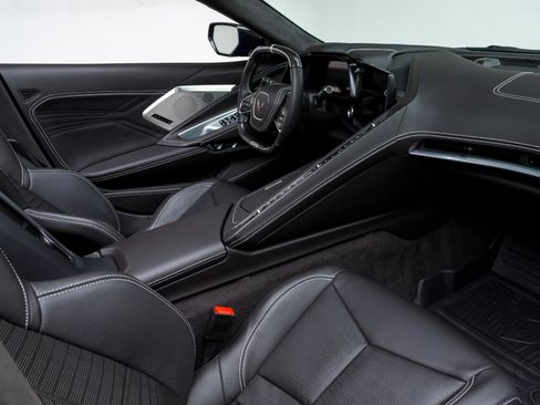 Used 2024 Chevrolet Corvette Z06 image 25