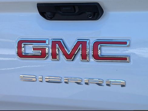 New 2026 GMC Sierra 1500 SLE image 20