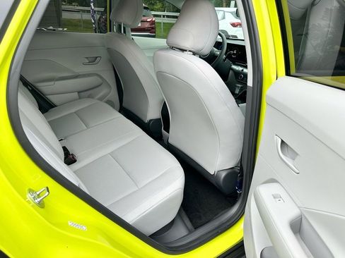 Used 2024 Hyundai Kona SE image 10