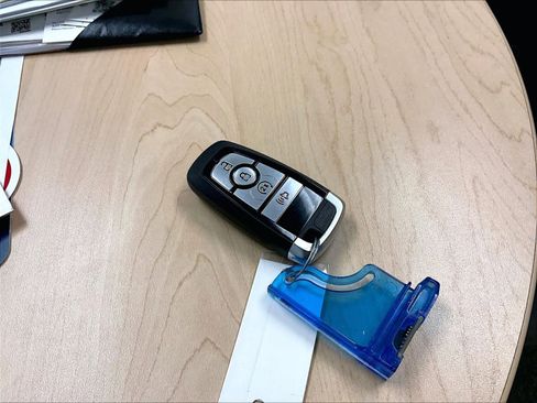 Used 2025 Ford Maverick XLT w/ XLT Luxury Package image 30