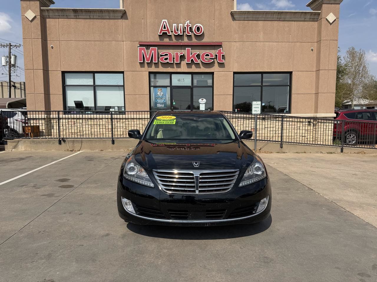 Used 2016 Hyundai Equus Signature RWD image 2