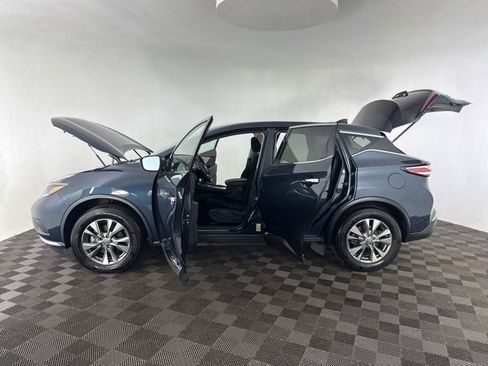 Used 2018 Nissan Murano S image 14