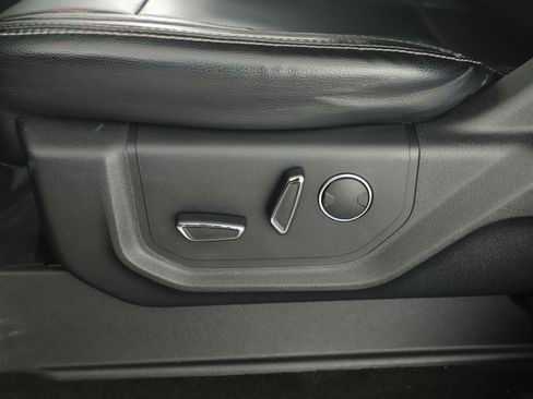 Used 2017 Ford F250 Lariat w/ Chrome Package image 20