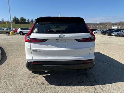 Used 2023 Honda CR-V EX image 4