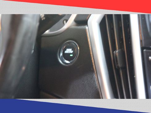 Used 2016 Cadillac SRX Luxury w/ Driver Awareness Package image 18