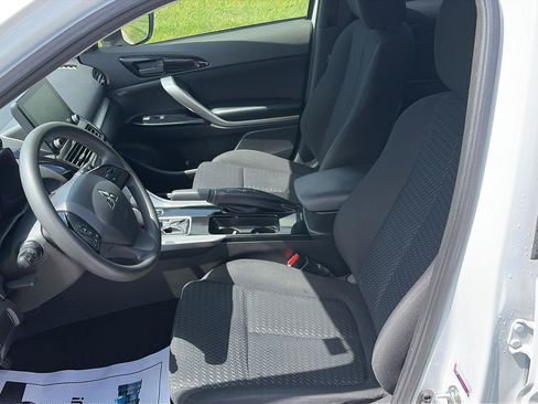 Used 2024 Mitsubishi Eclipse Cross AWD image 10