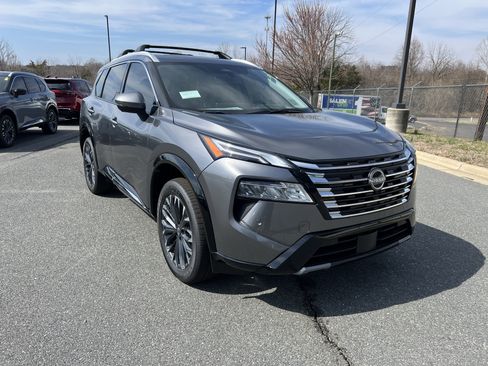 New 2026 Nissan Rogue Platinum image 6