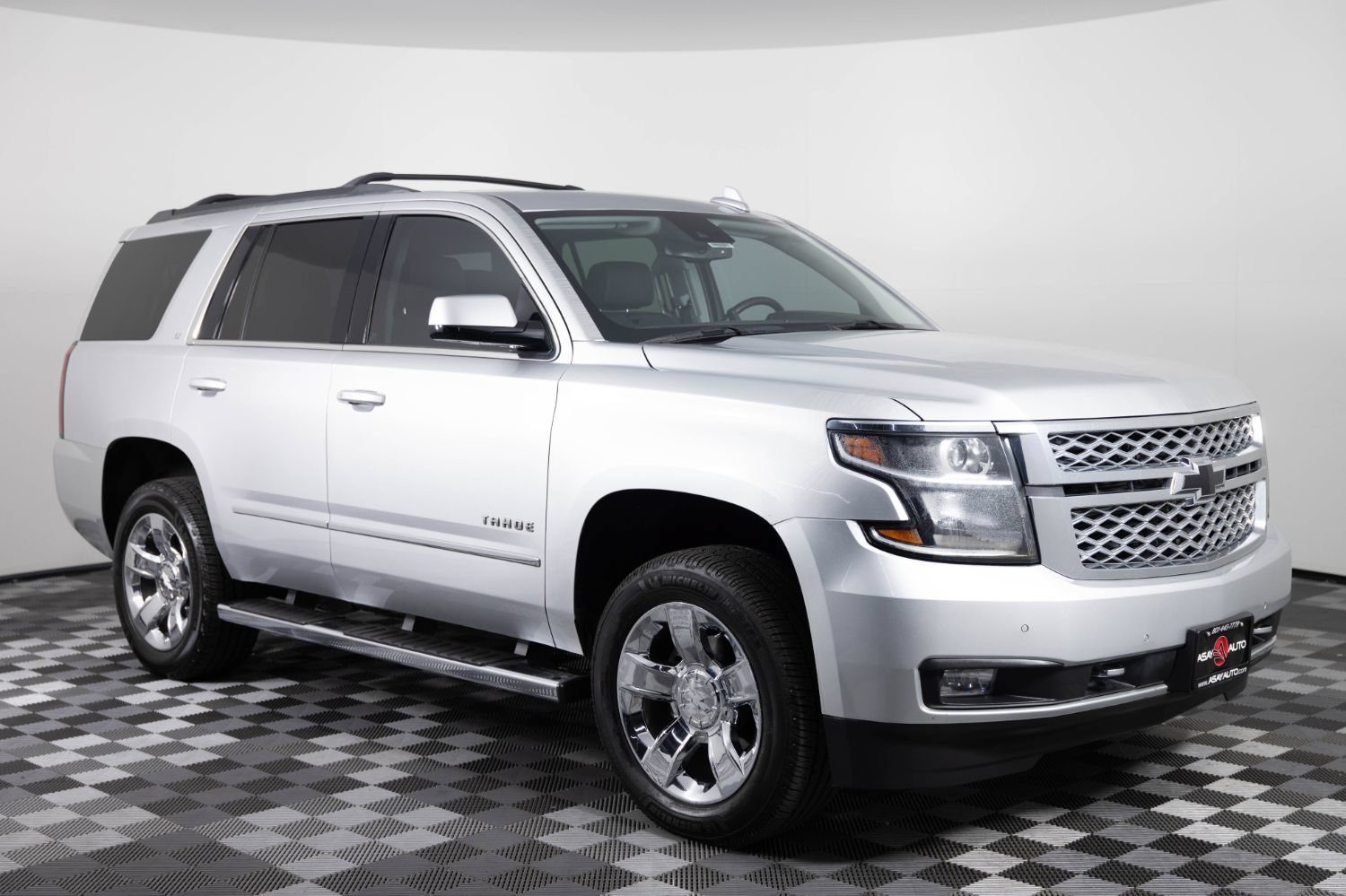 Used 2017 Chevrolet Tahoe LT w/ LT Signature Package AWD/4WD image 10
