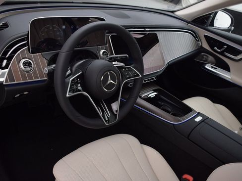 New 2025 Mercedes-Benz E 350 Sedan image 18