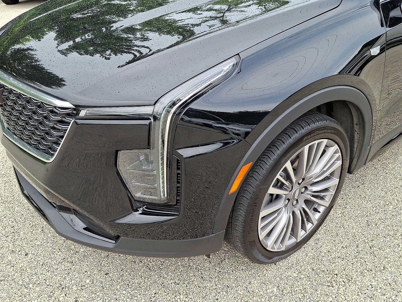 Certified 2024 Cadillac XT4 Premium Luxury AWD/4WD image 11