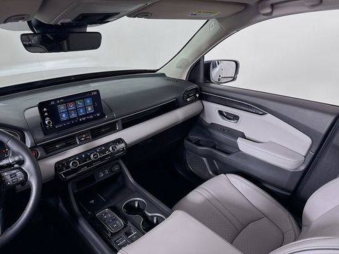 Certified 2025 Honda Pilot Elite image 23
