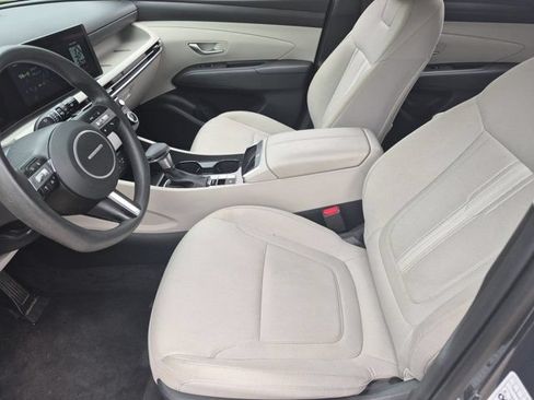 Used 2025 Hyundai Tucson SEL FWD image 24