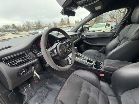 Used 2021 Porsche Macan GTS AWD/4WD image 13
