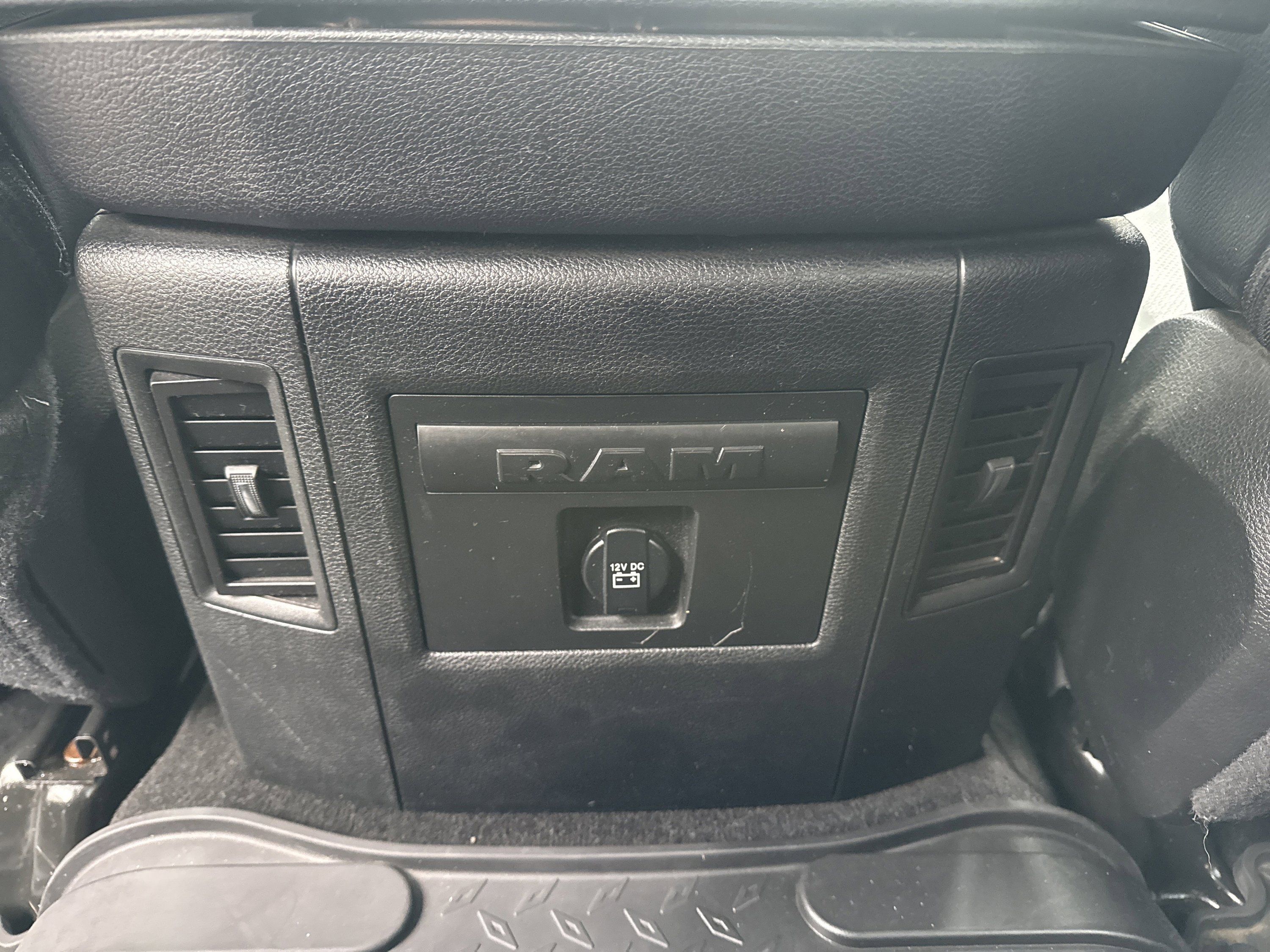 Used 2017 RAM 1500 Sport w/ Black Ram 1500 Sport Group AWD/4WD image 11